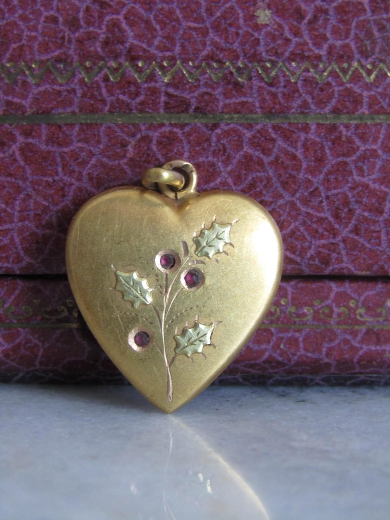 Antique Edwardian Sweet Heart Pendant, French Romantic Pendant c. 1900