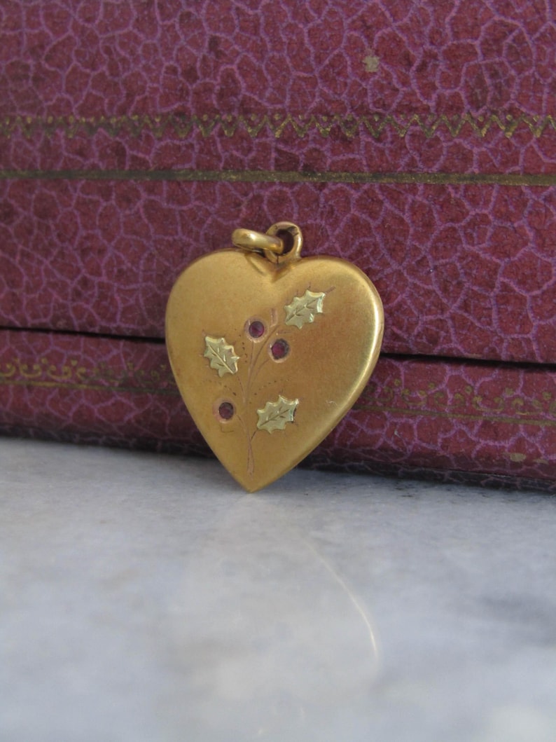 Antique Edwardian Sweet Heart Pendant, French Romantic Pendant c. 1900