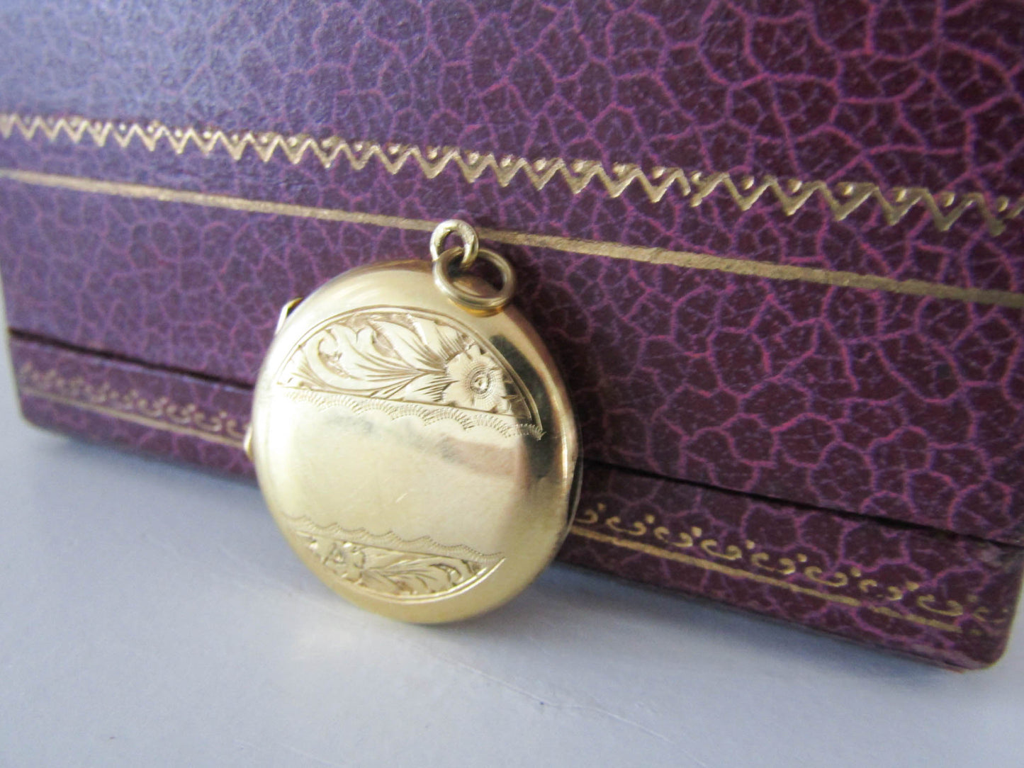 Vintage 9k Gold Locket, Mid-Century English Locket with Floral engraving