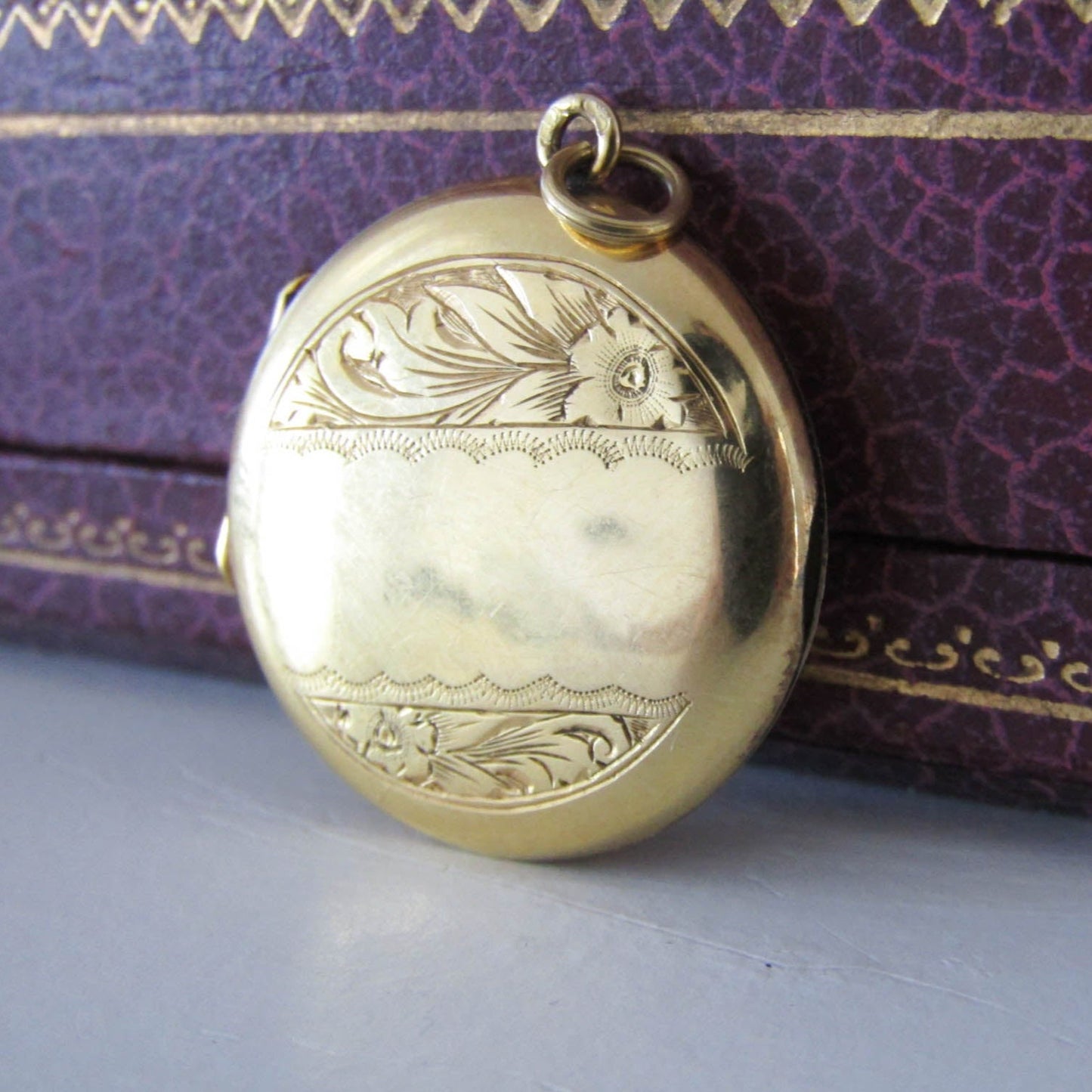 Vintage 9k Gold Locket, Mid-Century English Locket with Floral engraving