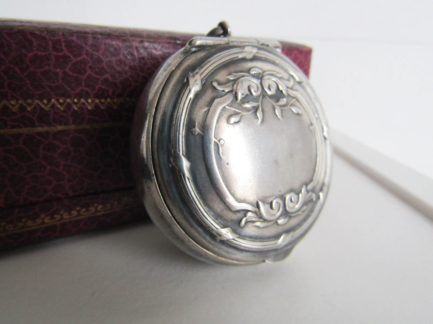 Art Nouveau Silver Powder Box Pendant, Antique Jugendstil Powder Box Pendant c. 1900