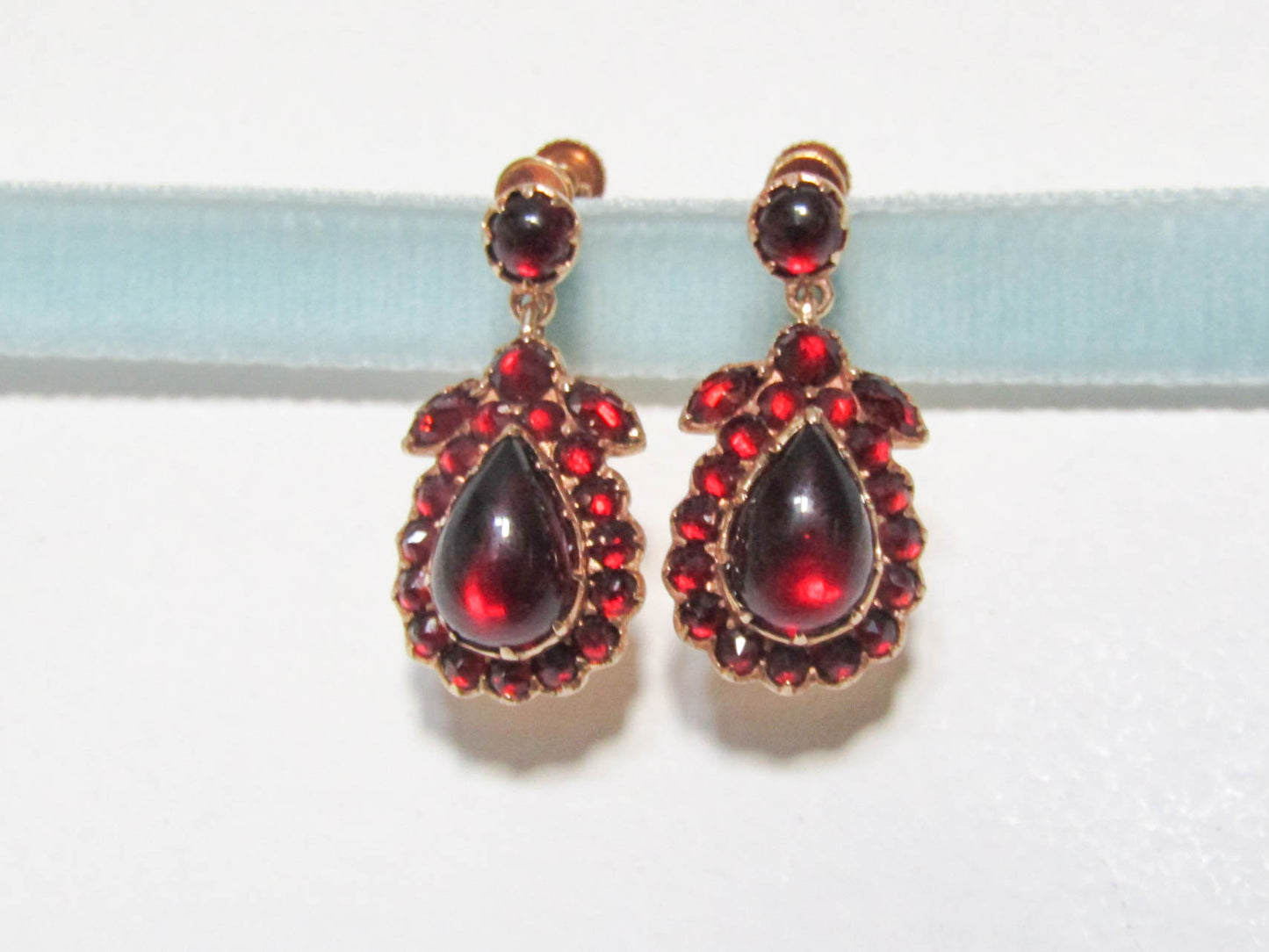 14K Gold and Garnet Antique Style Screw Back Earrings, Vintage Gold Drop Earrings