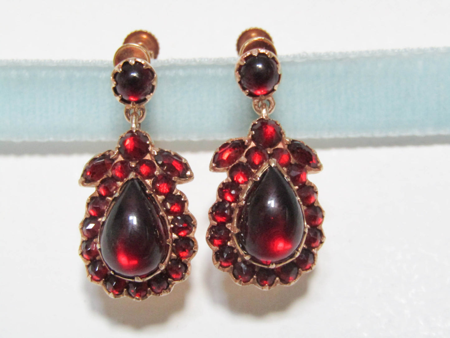 14K Gold and Garnet Antique Style Screw Back Earrings, Vintage Gold Drop Earrings