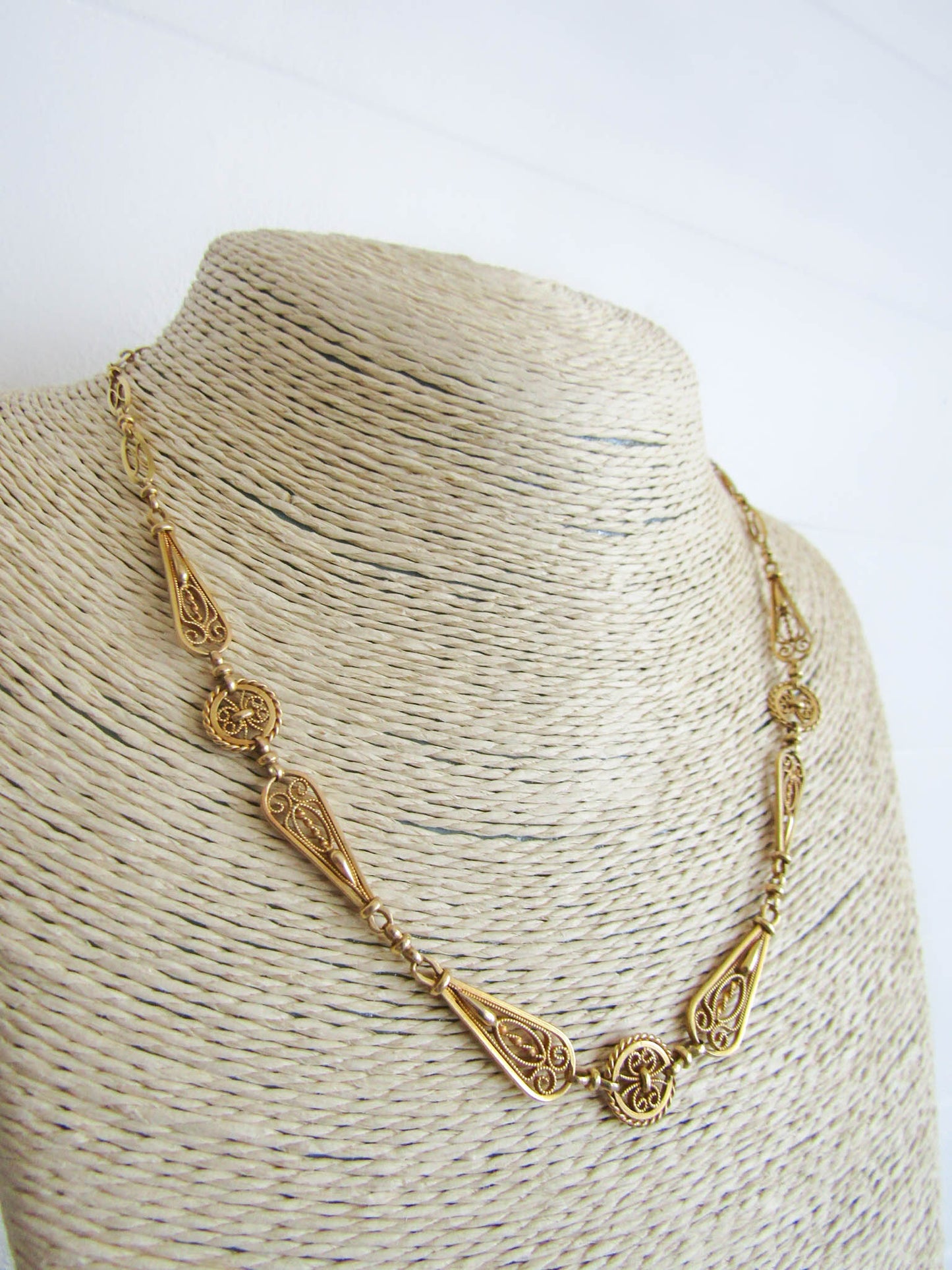 RARE 18k Solid Gold Victorian Filigree Necklace, Antique French Belle Epoque Chain c. 1890 (16 g)