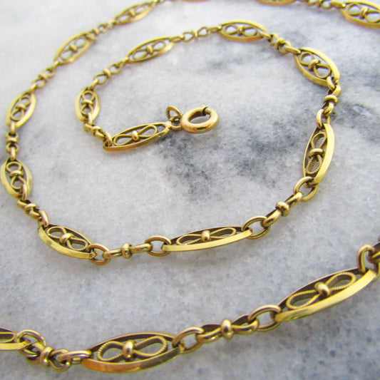 18k Solid Gold Filigree Bow Chain, Antique French Gold Necklace c. 1900 (14 g)