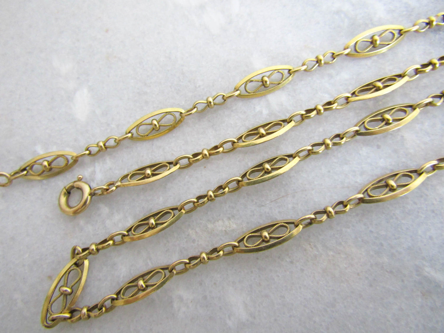 18k Solid Gold Filigree Bow Chain, Antique French Gold Necklace c. 1900 (14 g)