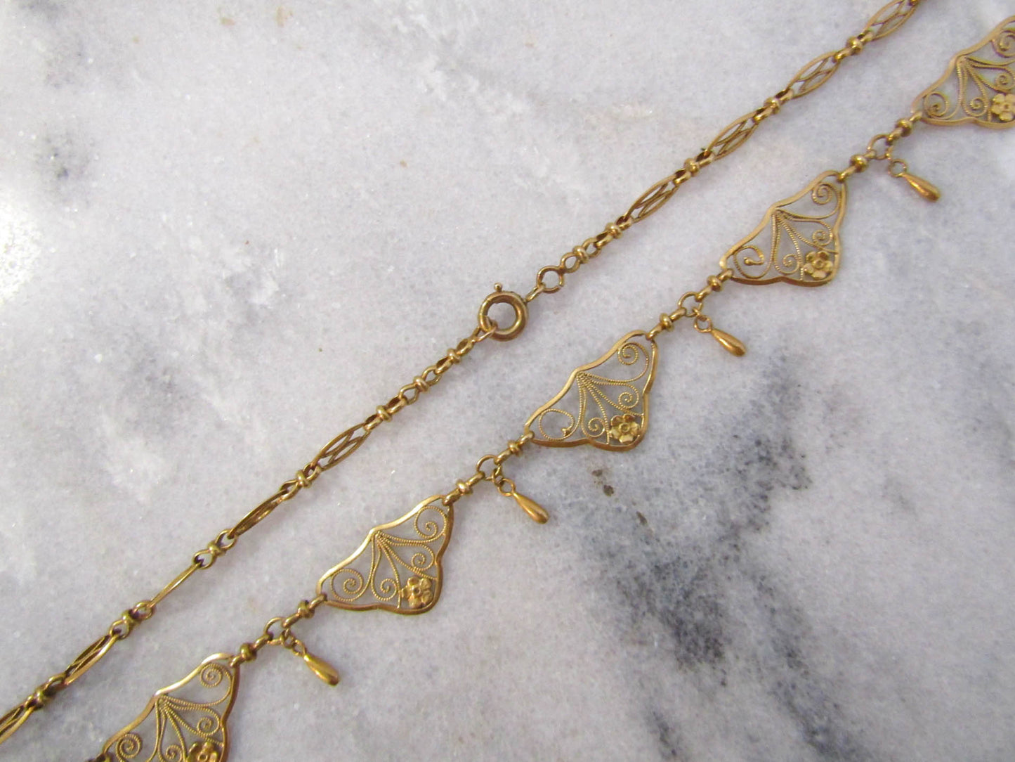 18k Art Nouveau Drapery Necklace, Antique French Floral Draperie c. 1900 (14 g)