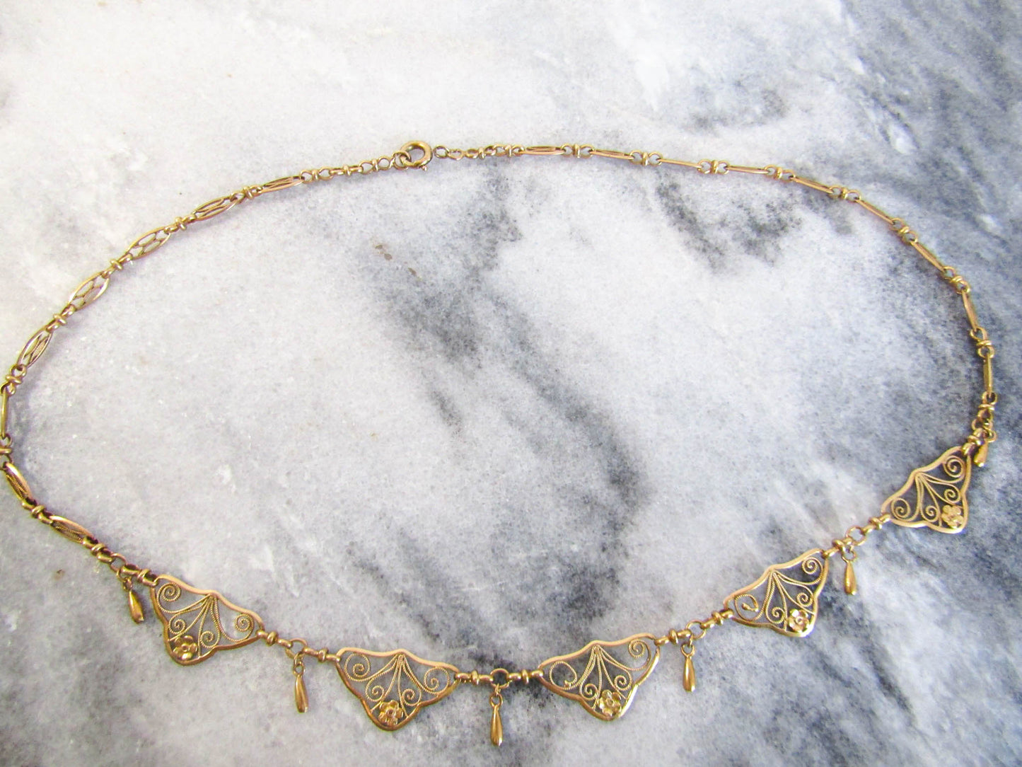 18k Art Nouveau Drapery Necklace, Antique French Floral Draperie c. 1900 (14 g)