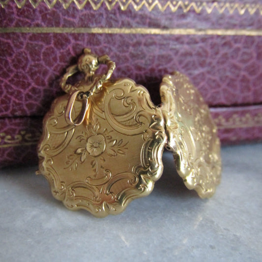 18K French Guilloche Locket, Antique Gold Pendant, Vintage Locket c. 1900